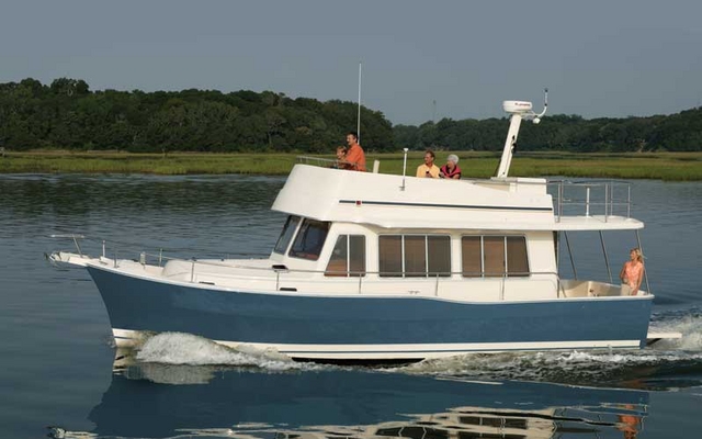 2012 Mainship 414 Trawler