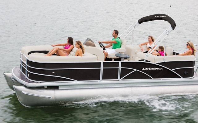 2013 Legend Boats Luxura Lounge